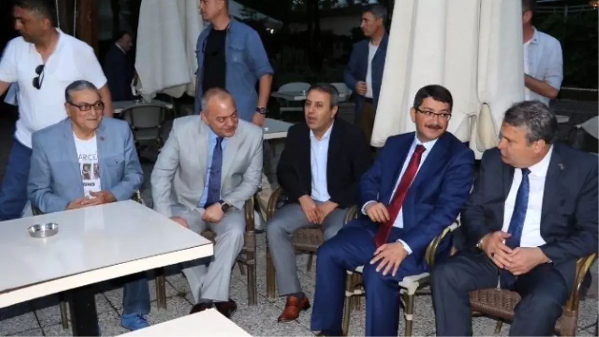 Meclis Üyeleri İftar Yemeğinde Buluştu