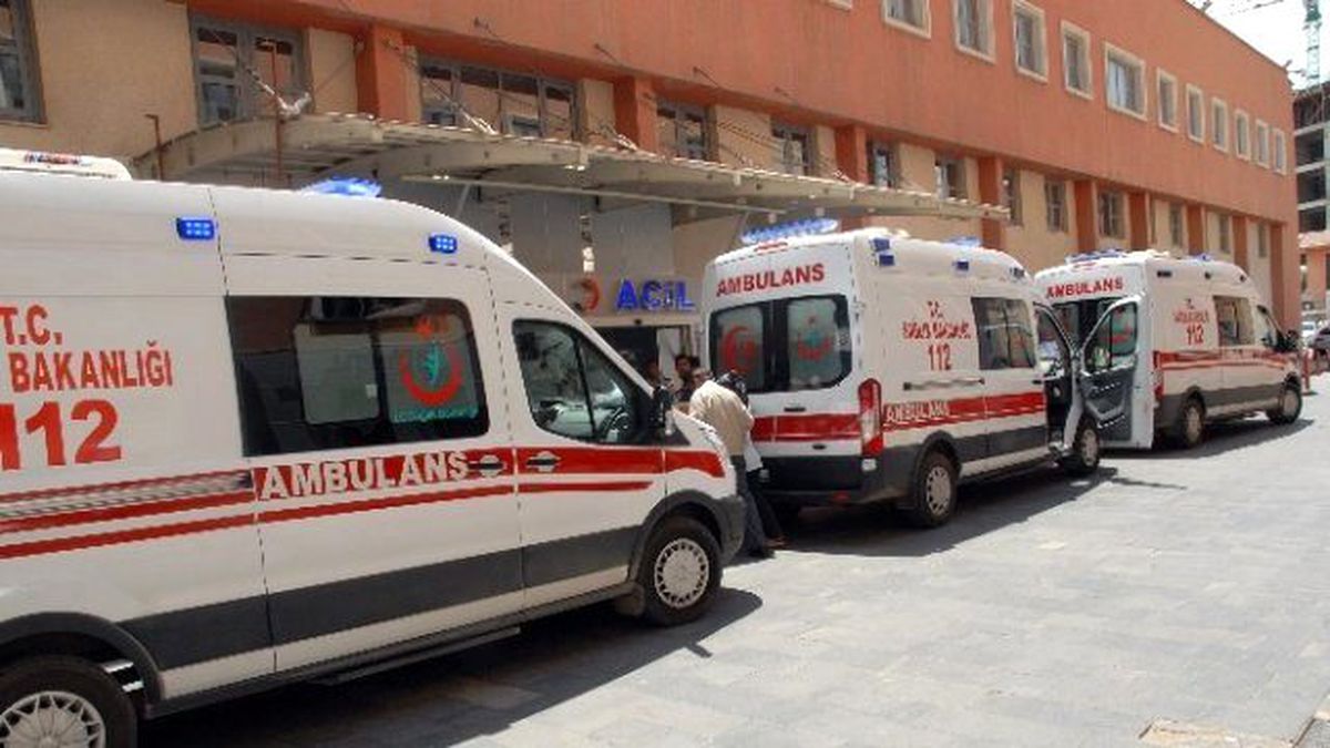 Midyat\'taki Saldırıda Yaranan Polis Memuru Batman\'a Getirildi
