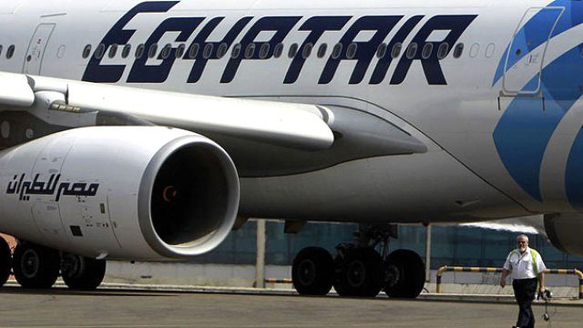 Mısır Uçağı Bomba İhbarı Nedeniyle Acil İniş Yaptı! İhbar Asılsız Çıktı