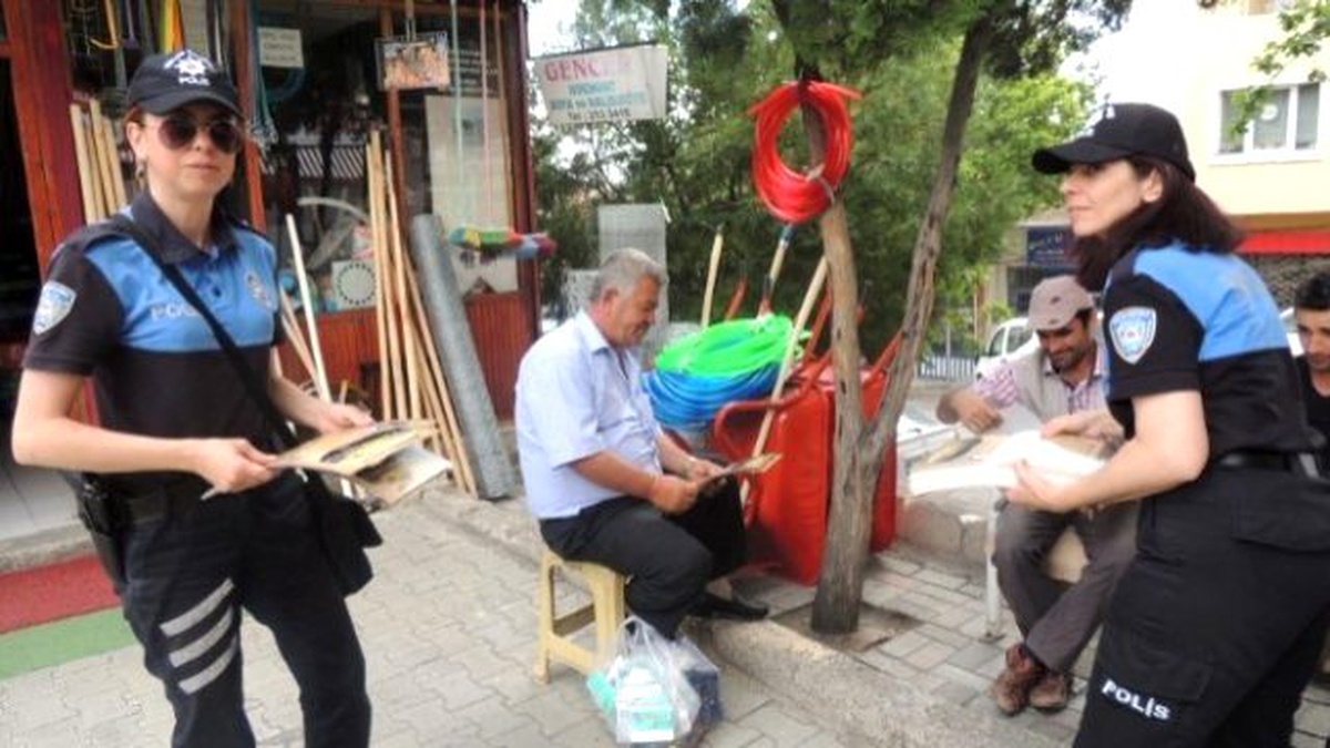 Nevşehir Emniyeti "Dikkat Dolandırılmayın" Yazılı İmsakiye Dağıttı