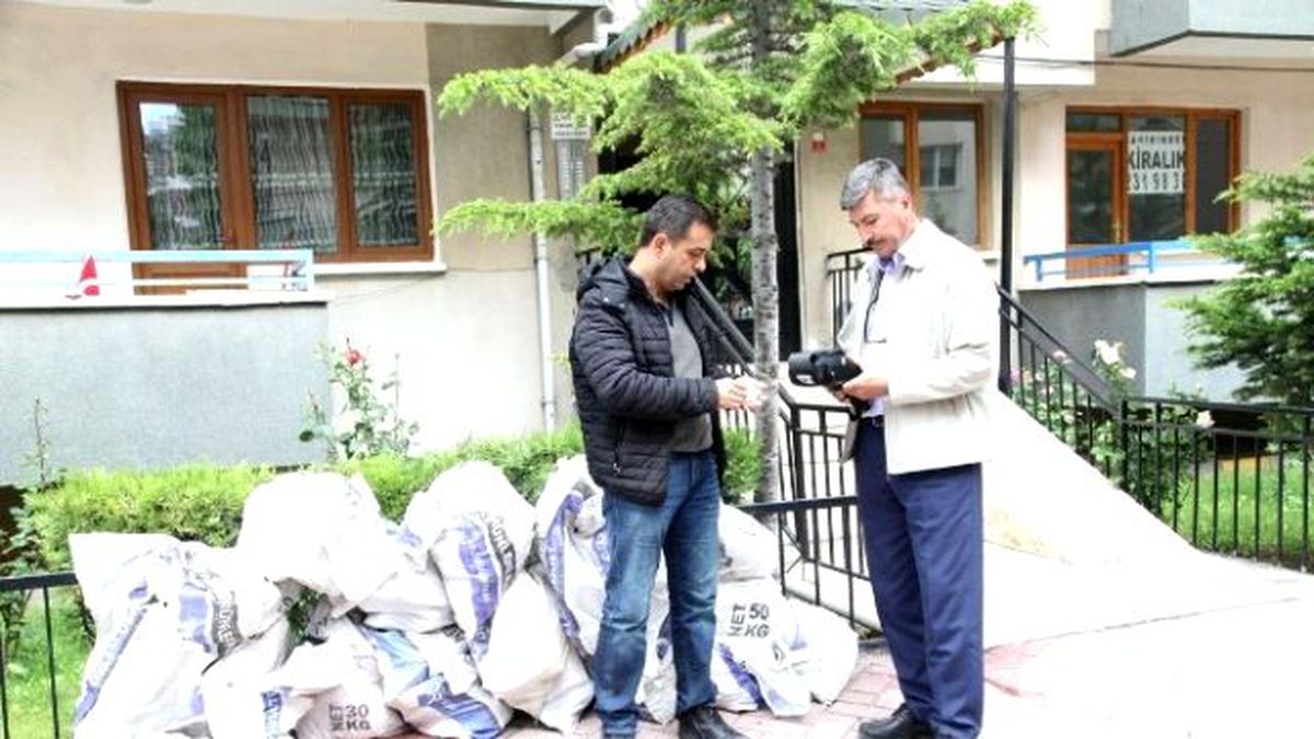 Odunpazarı Belediyesi Molozları Topluyor