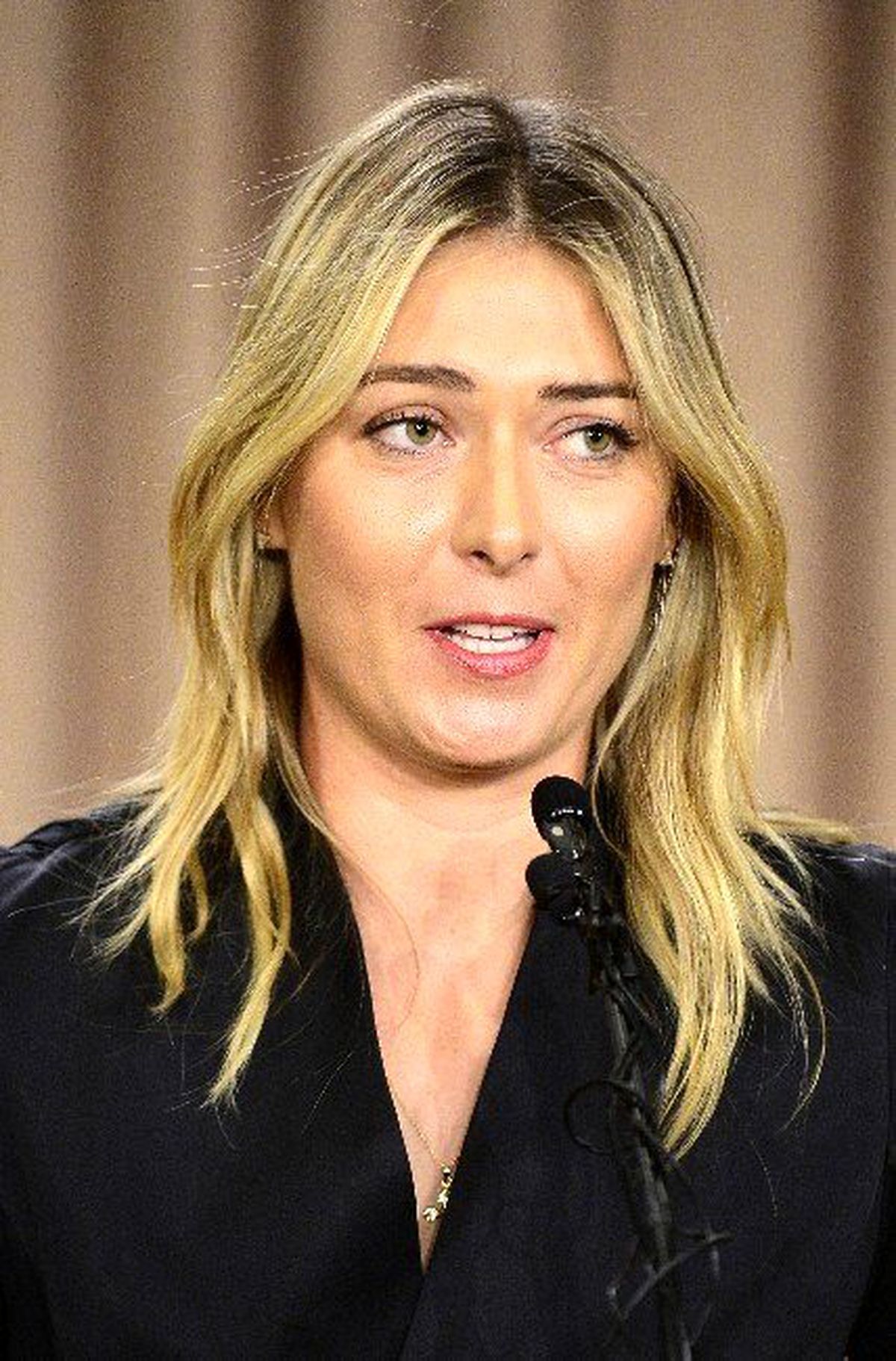 Sharapova\'ya 2 Yıl Men Cezası