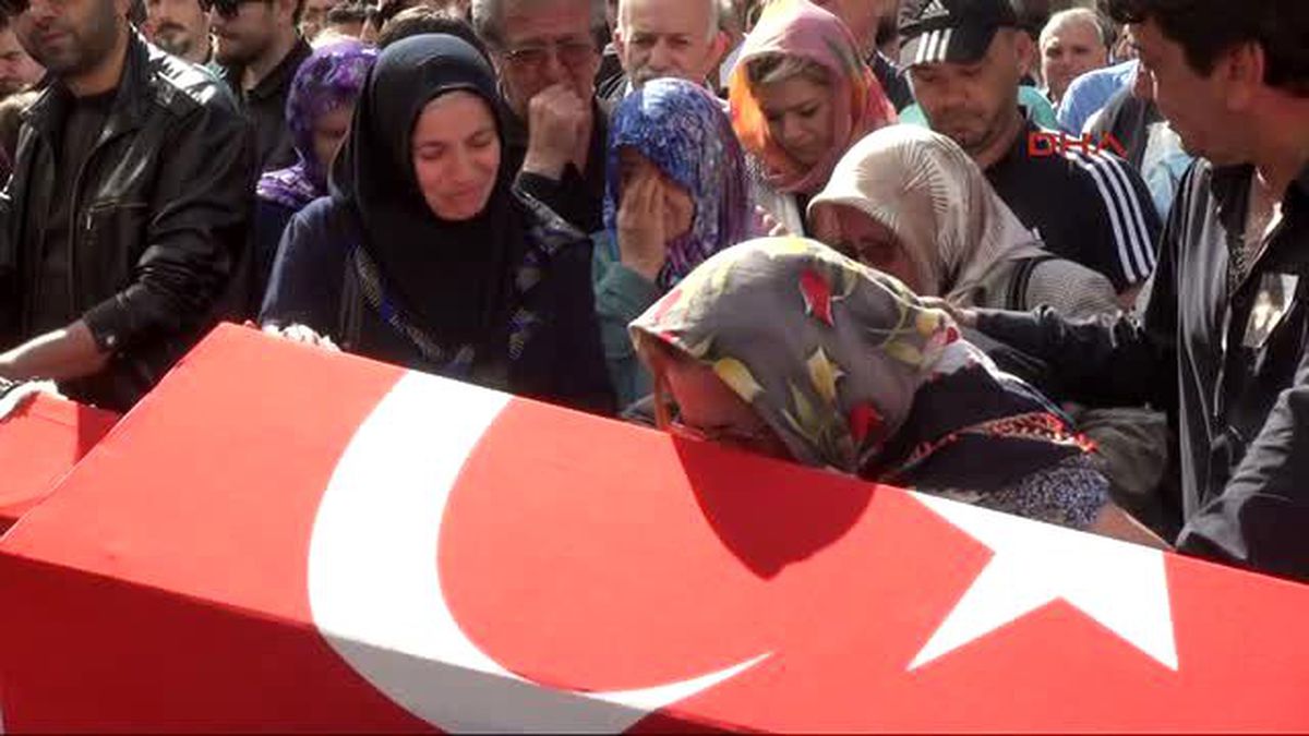 Terör Kurbanı Çift Son Yolculuğuna Uğurlanıyor