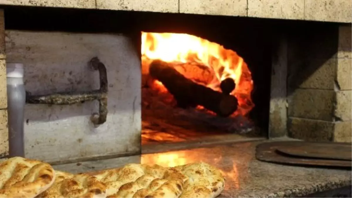 Tırnaklı Pide Vatandaşın Gözdesi Oldu