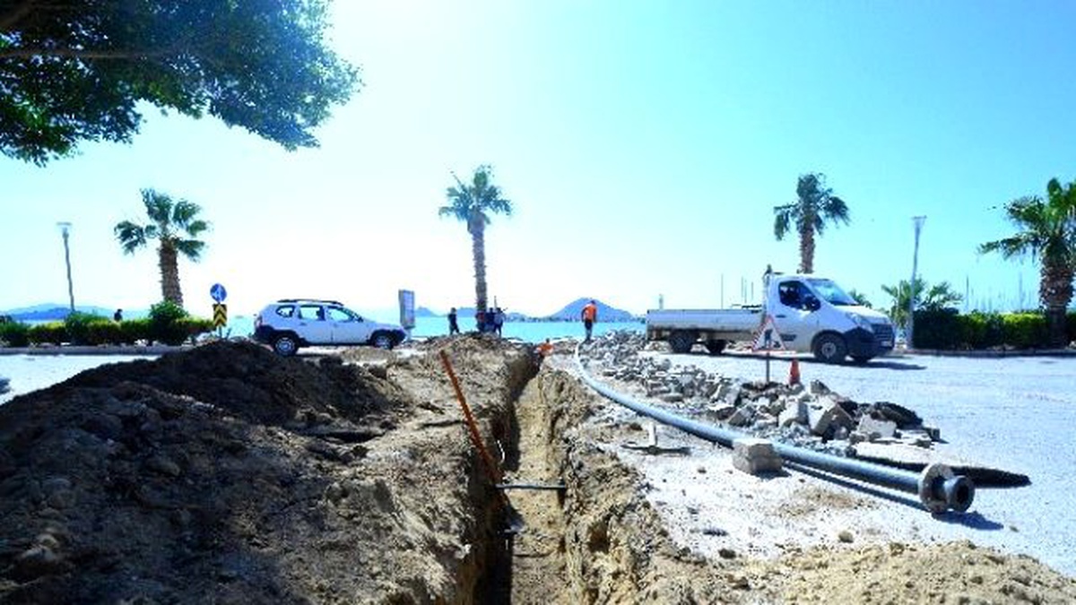 Turgutreis\'te 4 Km İçme Suyu Hattı Yenileniyor
