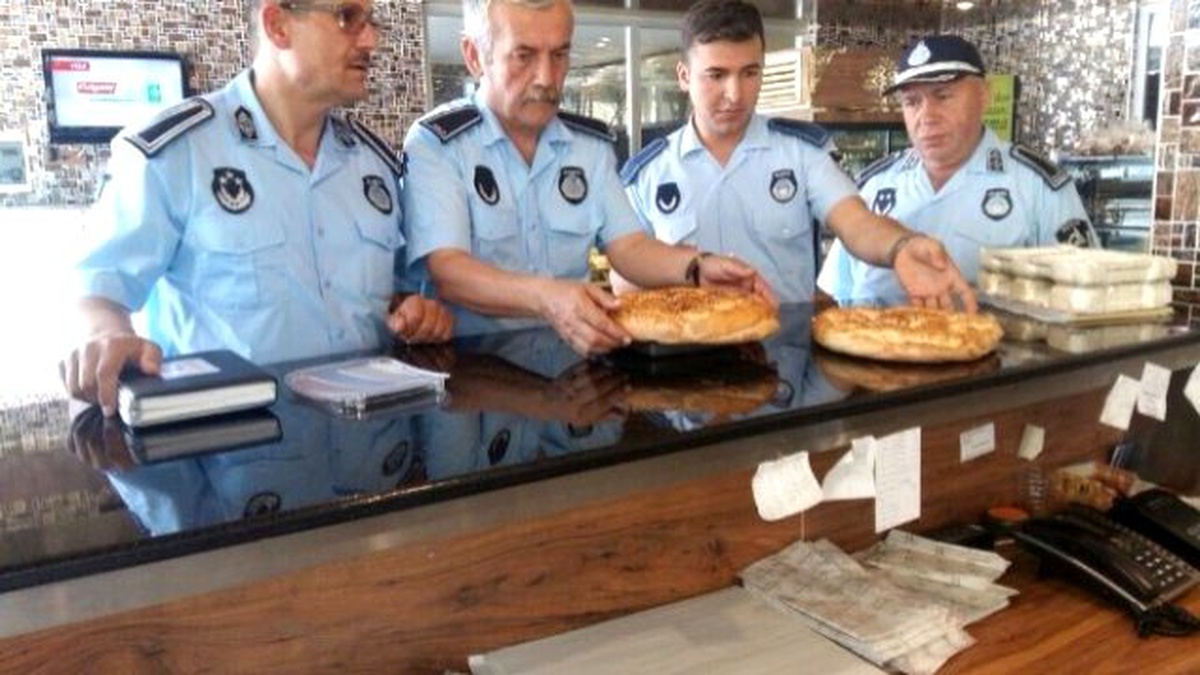 Zabıta Ekipleri Fırınları Denetledi