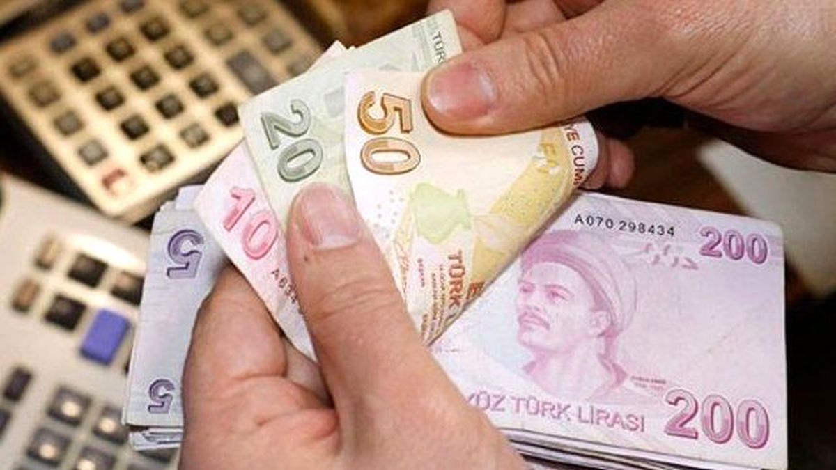 Emekliye İkramiye Ödenmesine Olanak Tanıyan Tasarı Kabul Edildi