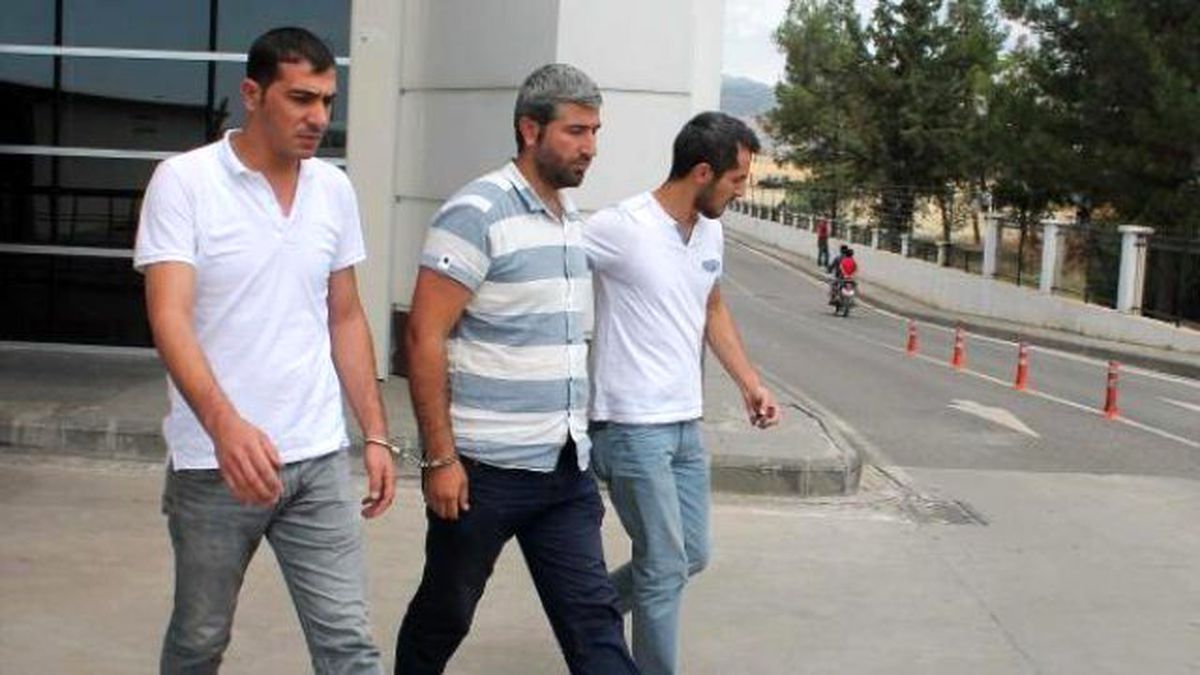 Adıyaman\'da Kaçak Sigaraya 2 Tutuklama