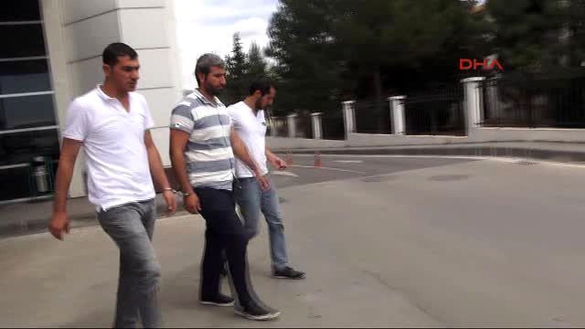 Adıyaman\'da Kaçak Sigaraya 2 Tutuklama