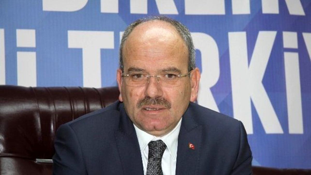Ak Partili Başkanı CHP\'li Başkanı Eleştiri Yağmuruna Tuttu