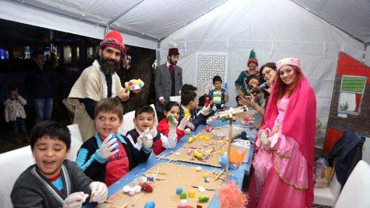 Atakumlu Minikler Kukla Yapıyor