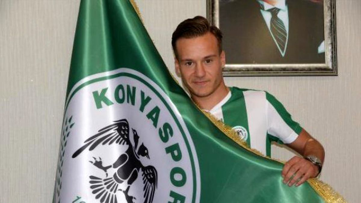 Atiker Konyaspor\'da 2 İmza