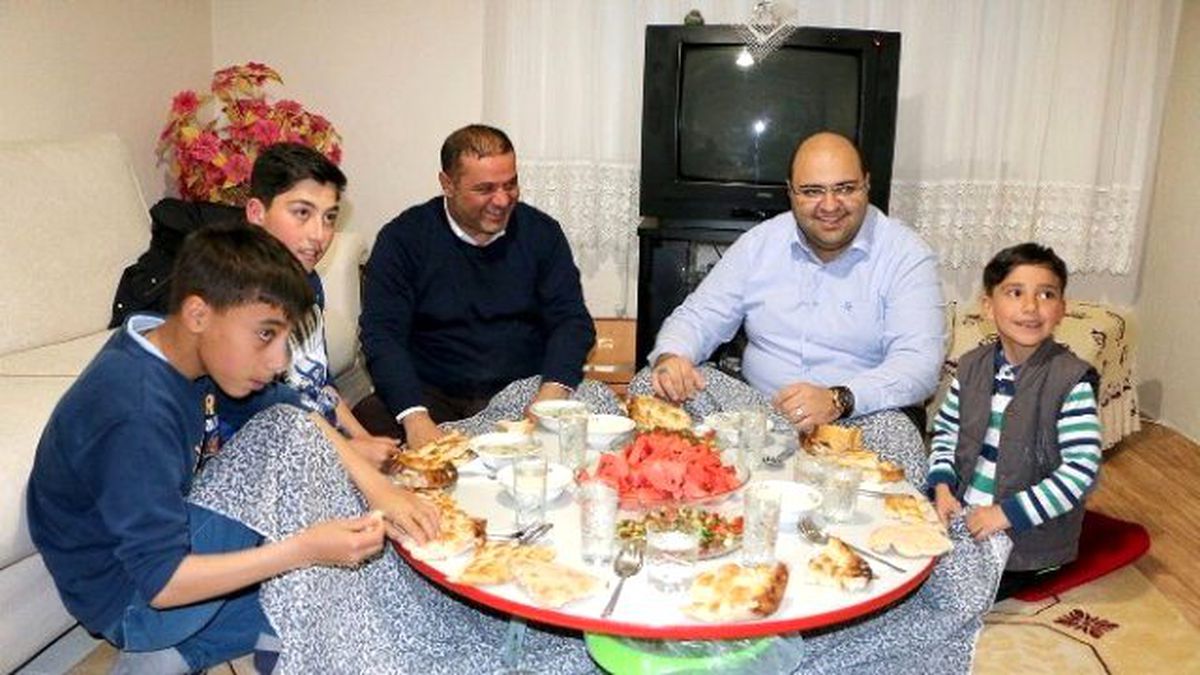Başkan Orhan\'dan Sürpriz İftar Ziyareti…