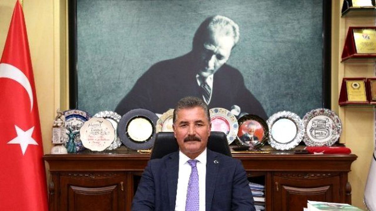 Başkan Tuna, Milli Takıma Euro 2016\'da Başarılar Diledi