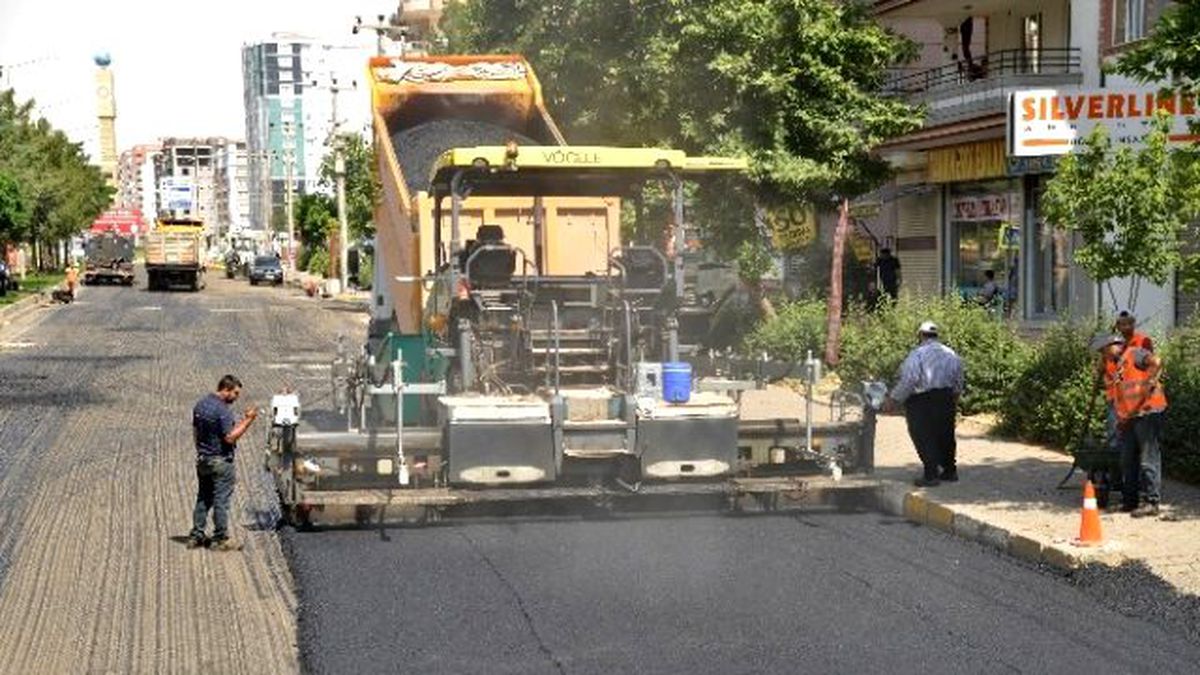 Diclekent Bulvarı\'na 12 Bin Ton Asfalt Serildi