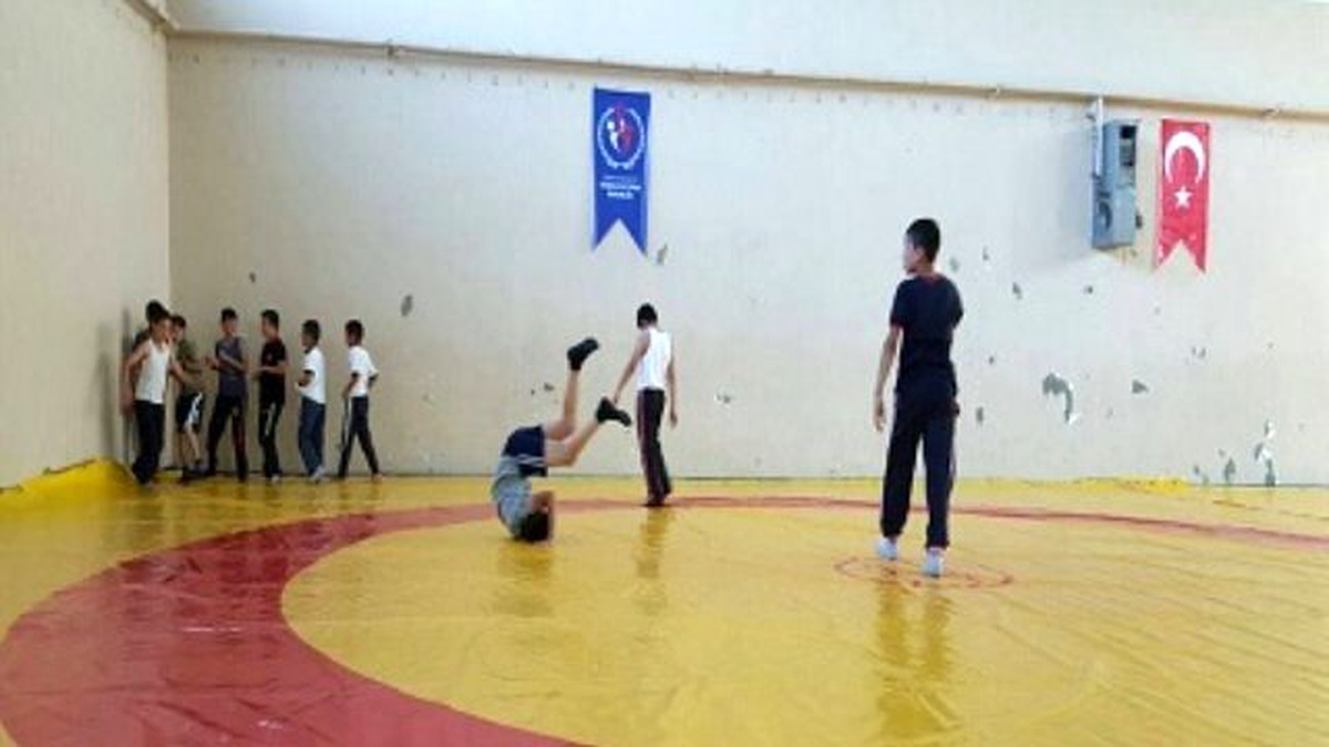 Diyarbekirsporlu Güreşçilere Durmak Yok