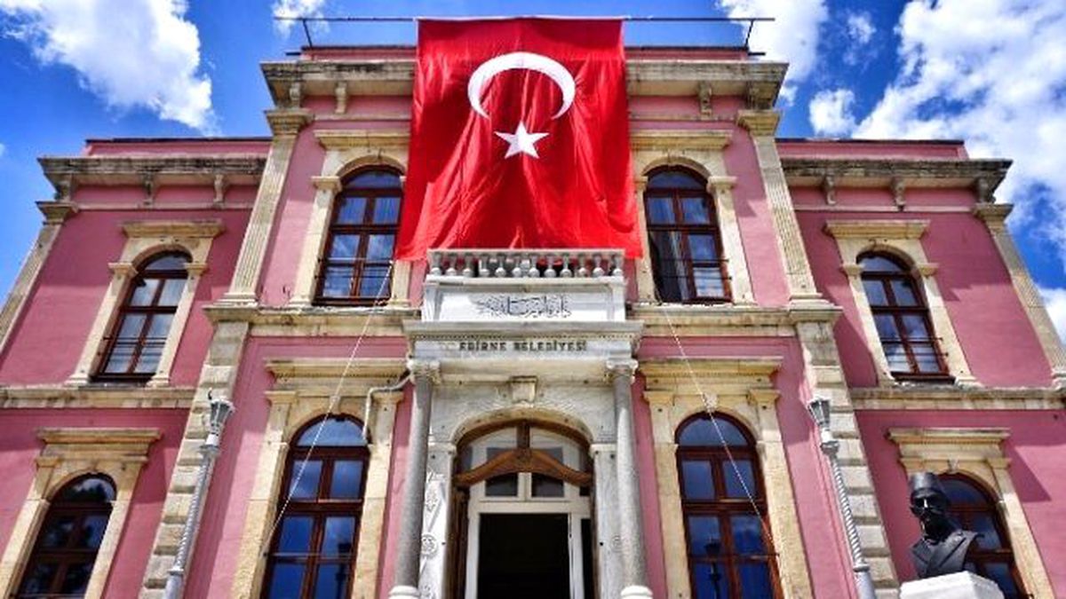 Edirne, Şehidi İçin Türk Bayraklarıyla Donatıldı
