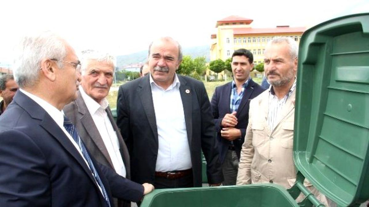 Ergenekon Mahallesine 800 Plastik Çöp Konteyneri
