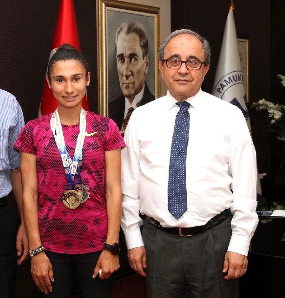 Esma Aydemir Altınla Döndü