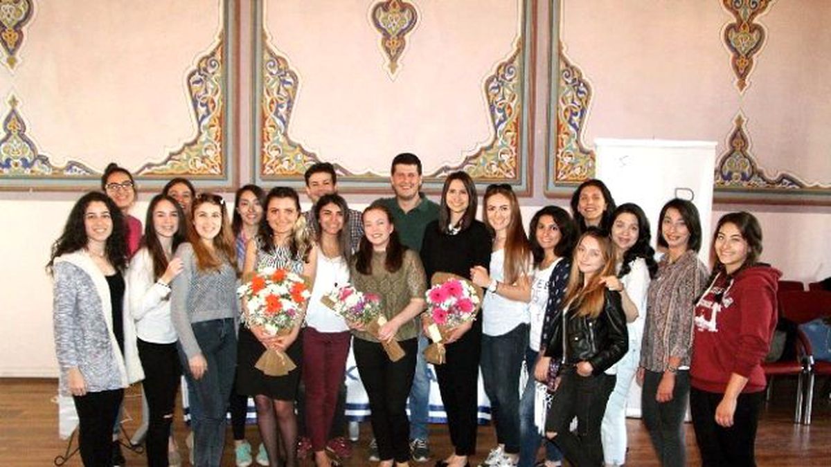 Genç Eczacılar, Berko İlaç\'ın Desteğiyle İşaret Dili Öğrendi