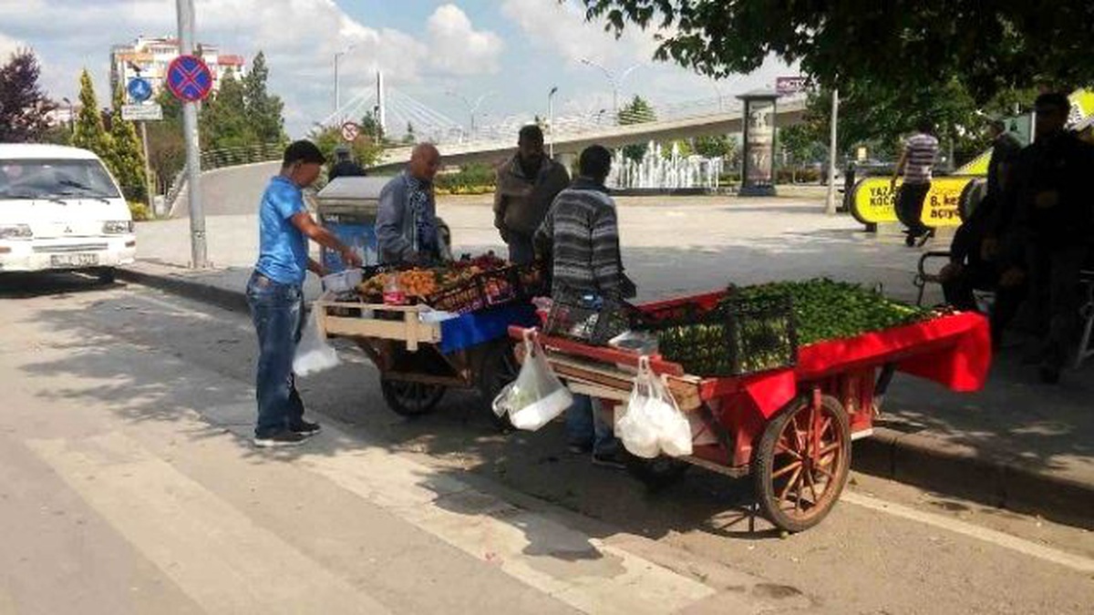 İzmit Zabıta\'dan Seyyara Geçit Yok