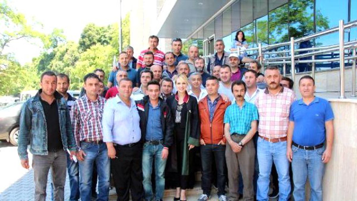 Kadro İçin Eylem Yaparken İşten Atılan İşçiler, \'İşe İade\' Davasını Kazandı