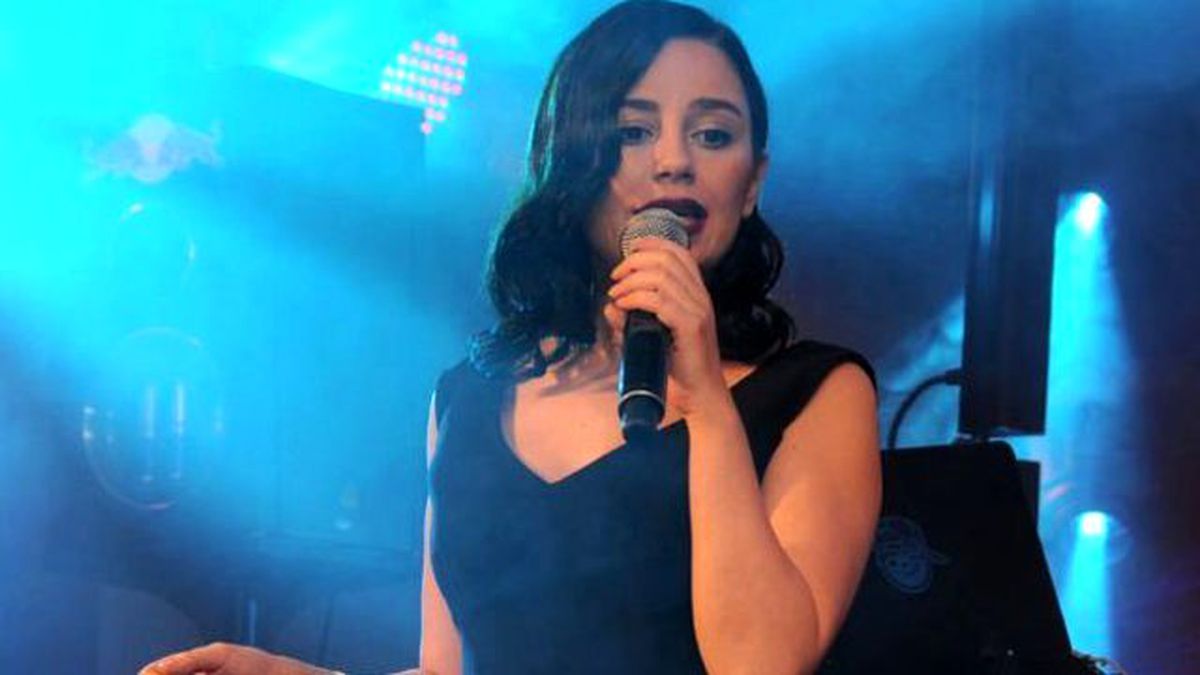 Merve Özbey'in Makyajsız Fotoğrafına Yorum Yağdı