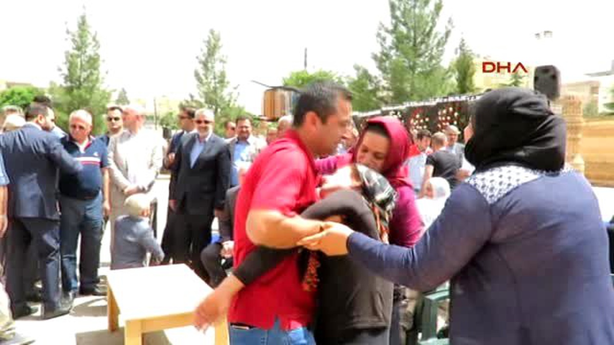 Midyat\' Ta Şehit Polisler ve Siviller İçin Uğurlama Töreni-2