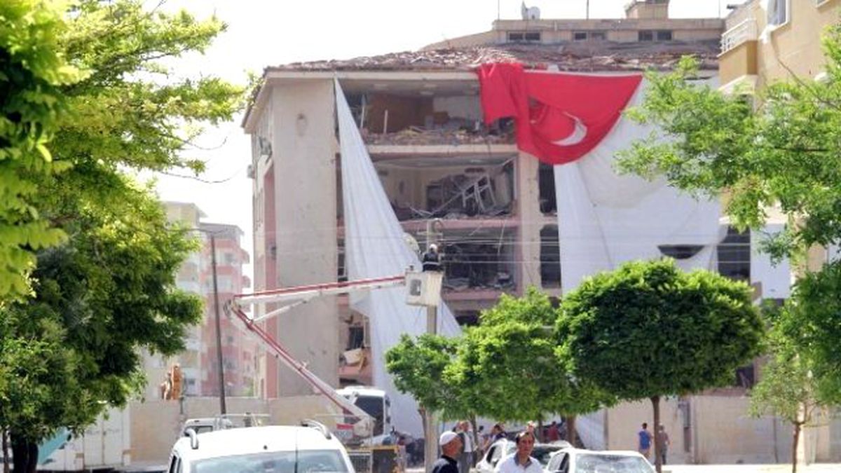 Midyat\'ta Terörün İzleri Siliniyor
