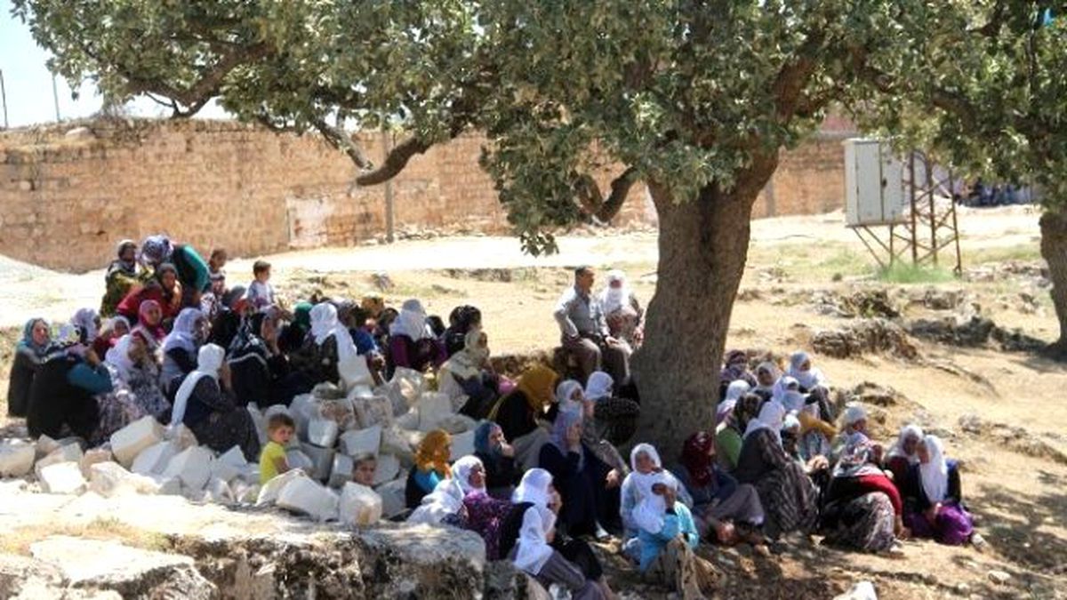Midyat\'taki Terör Saldırısında Hayatını Kaybeden Yaşlı Çift Toprağa Verildi