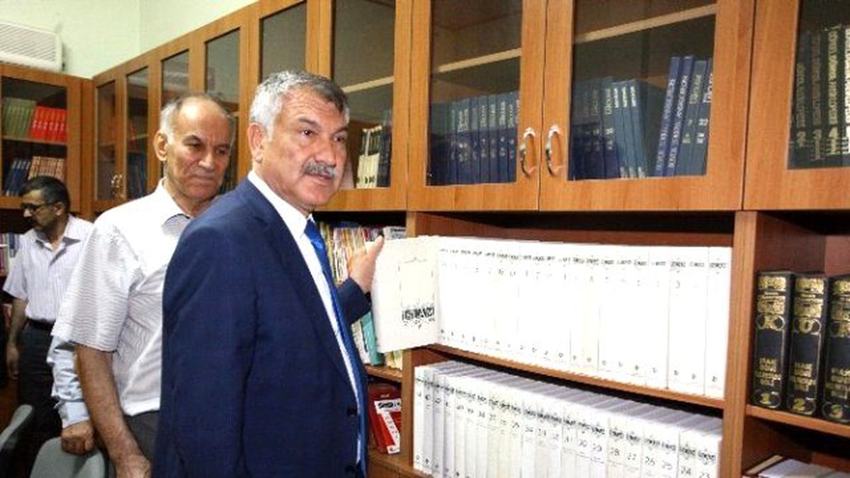 Seyhan Belediyesi Akad\'a Kütüphane Kurdu