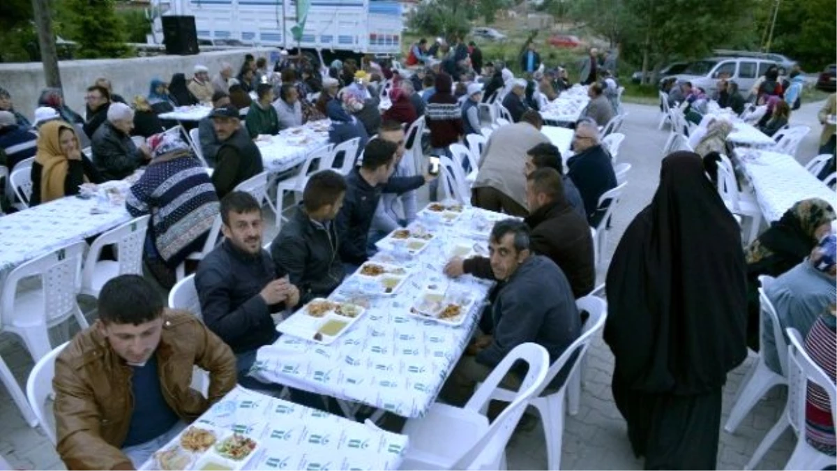 Tepebaşı\'nda İftar Sofraları Kırsalda Kuruluyor