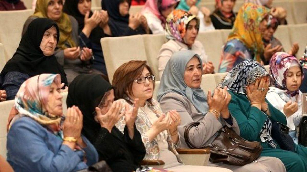 Yazar Nurdan Damla Gaziantepli Kadınlara 'Hz.hatice'Yi Anlattı