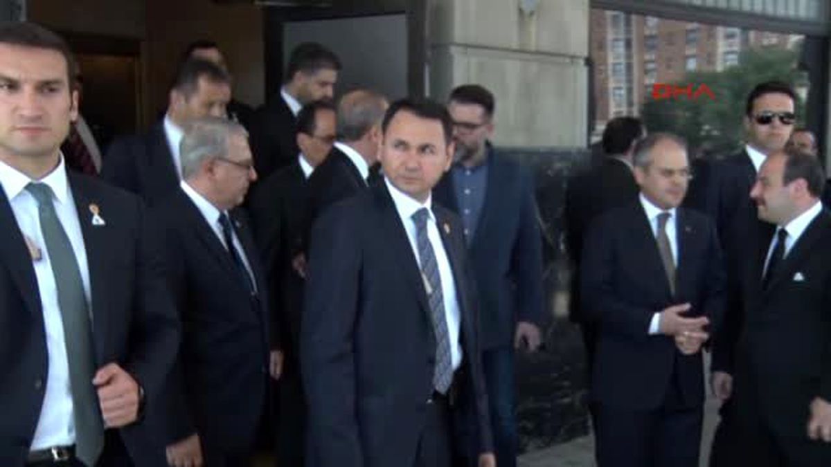 ABD\'de Korumalar Arasında İtiş Kakış