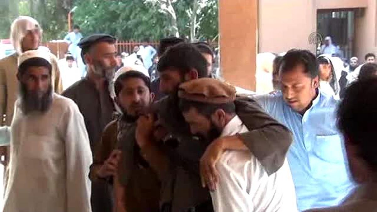 Afganistan'da Camide Bomba Patladı: 4 Ölü