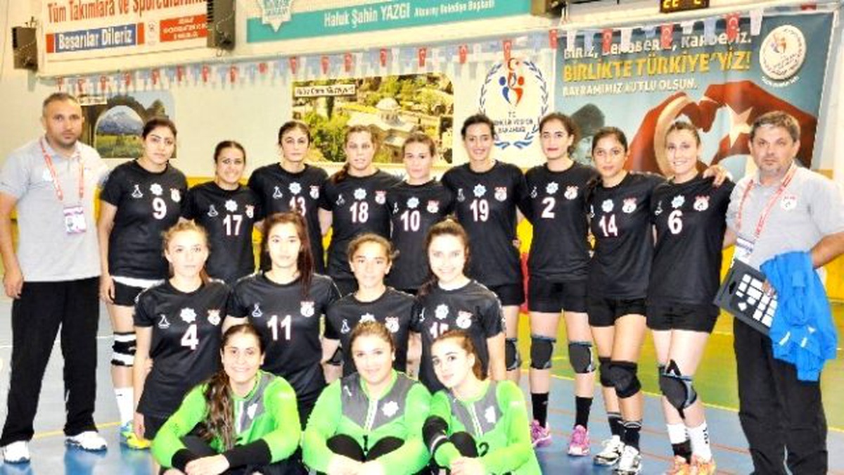 Aksaray Belediye Spor Bayanlar Hentbol Takımı Süper Lige Çıktı