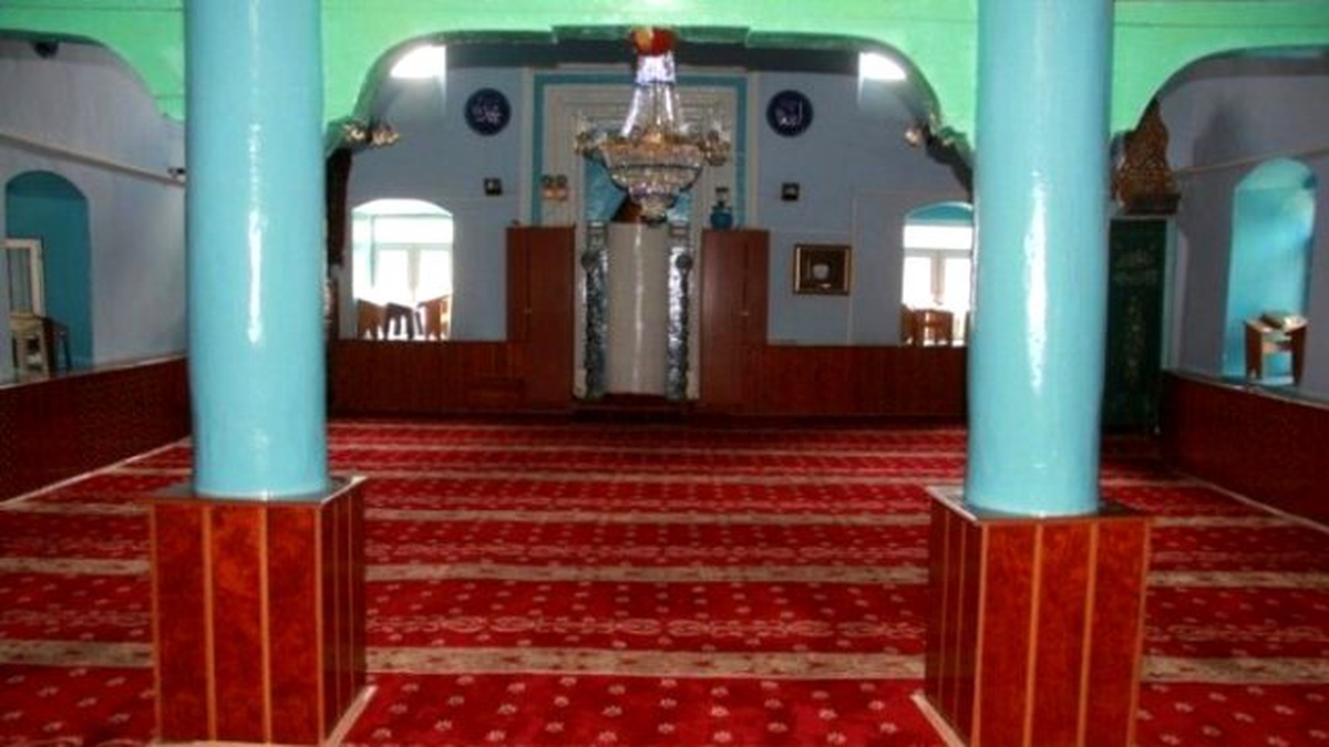 Ardahan Belediyesi Camilerin Temizlik ve Bakımını Tamamladı