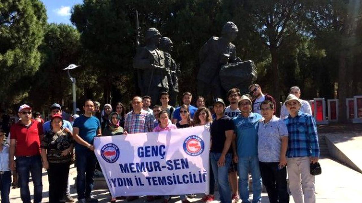 Aydın Genç Memur-sen Ecdadı Ziyaret Etti