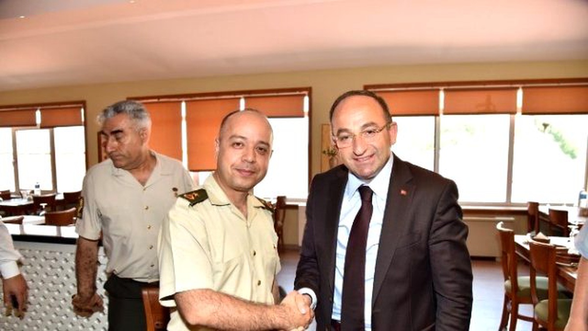 Başkan Üzülmez, Garnizon Komutanıyla Vedalaştı
