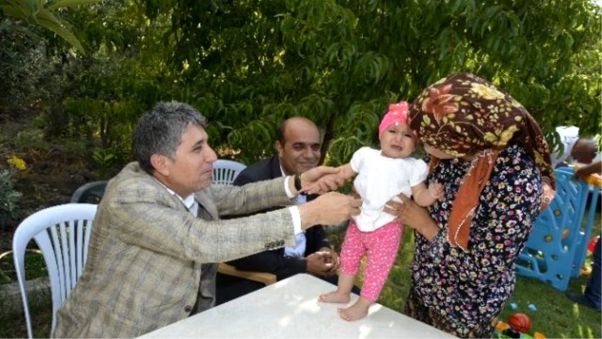 Başkan Yavuz\'dan Şehidin 8 Aylık Çocuğuna Oyun Grubu