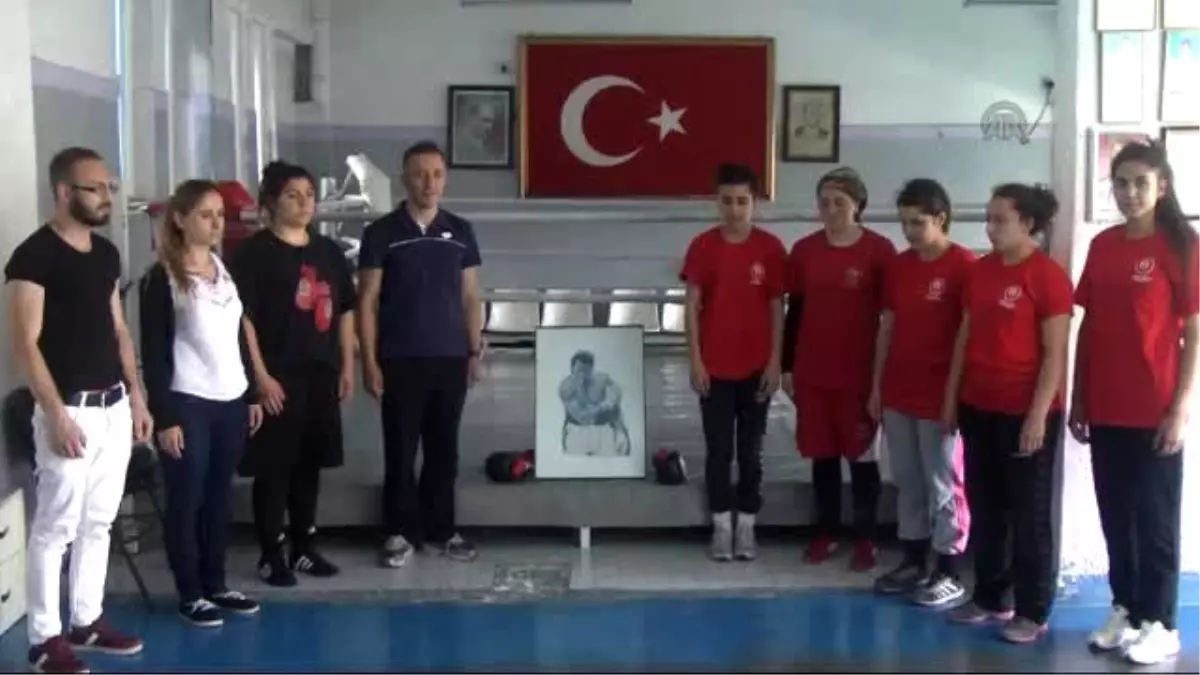 Boks Antrenörü Çınar: \'Muhammed Ali, İslam Coğrafyasına Boksu Sevdiren Kişidir\'