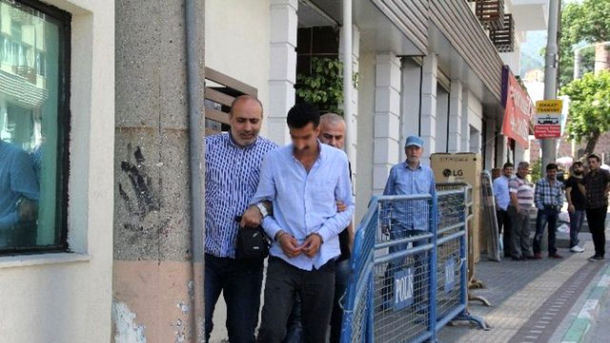 Bursa\'da 2 Kadını Darp ve Gasp Eden Zanlı Tutuklandı