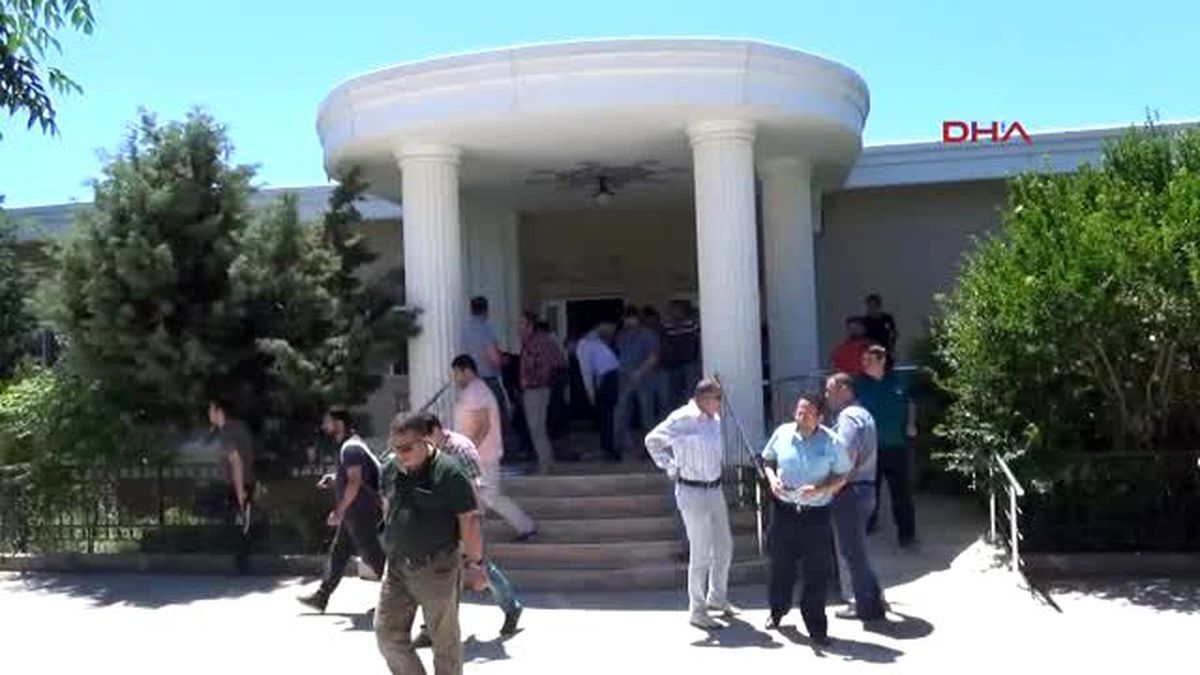 Çanakkale Nefize Özsoy İçin Mezun Olduğu Üniversitede Gıyabi Cenaze Namazı