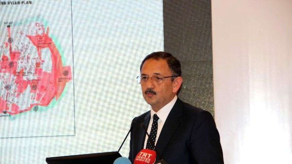 Çevre ve Şehircilik Bakanı Mehmet Özhaseki Diyarbakır\'da