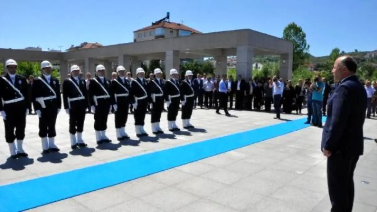 Erzurum\'a Atanan Bartın Valisi Törenle Uğurlandı