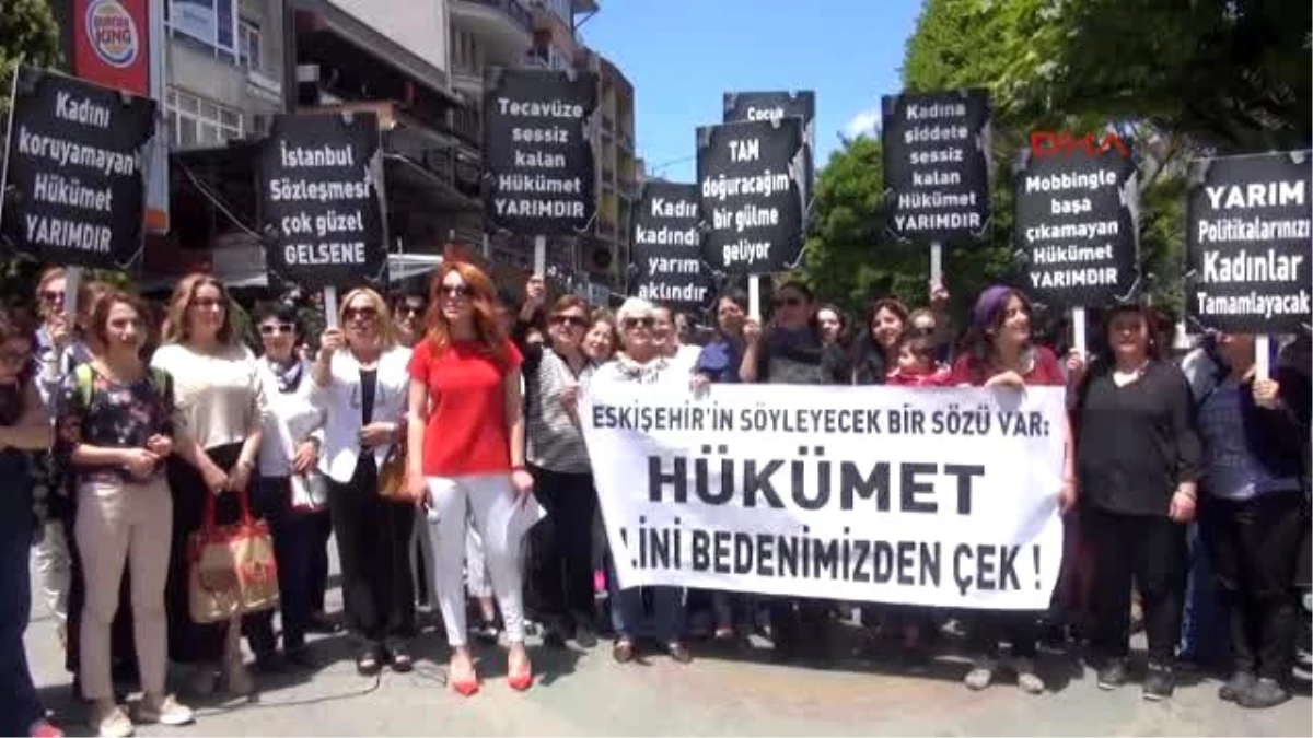 Eskişehir\'de Kadınların Eylemi: Asla Yarım Olmayacağız