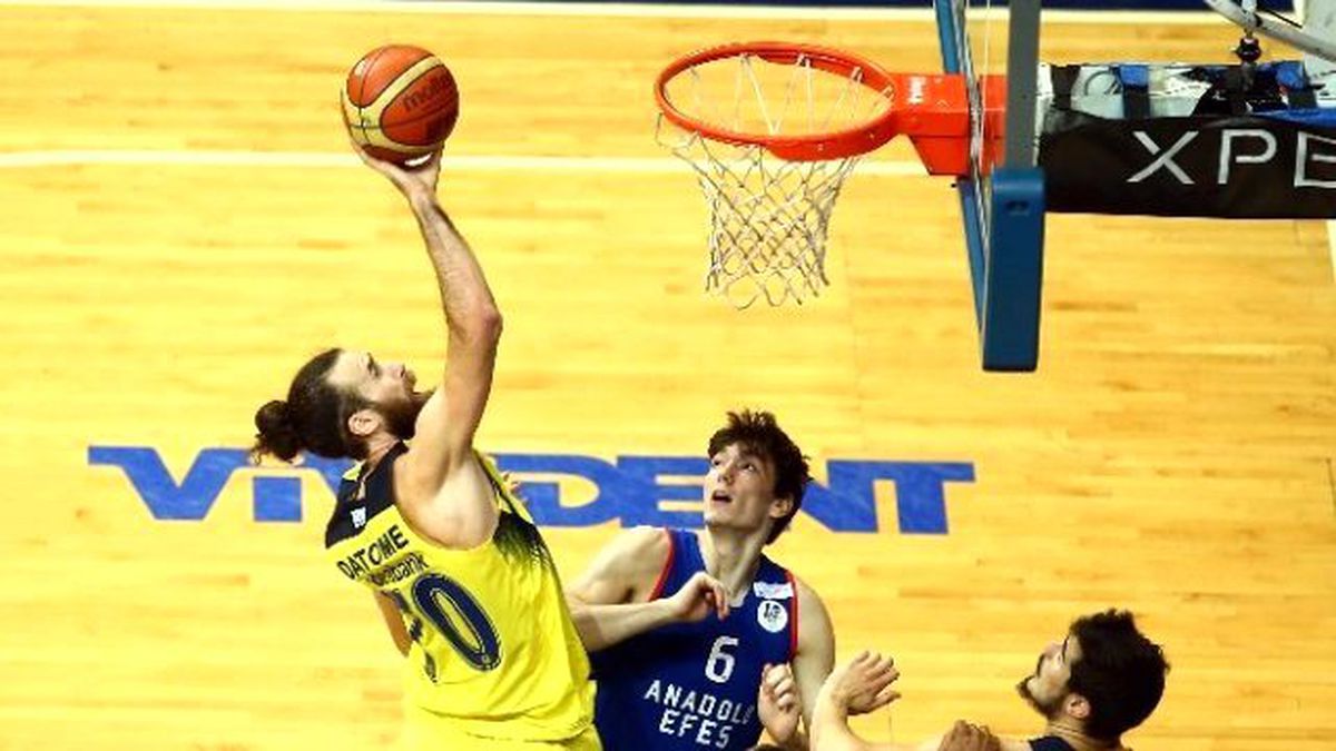 Fenerbahçe Şampiyonluk İçin Parkeye Çıkıyor
