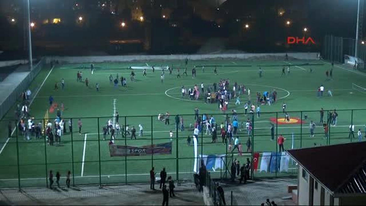 Hakkari\'de \'Ailenle Spor Yap\' Projesi Halaylarla Başladı
