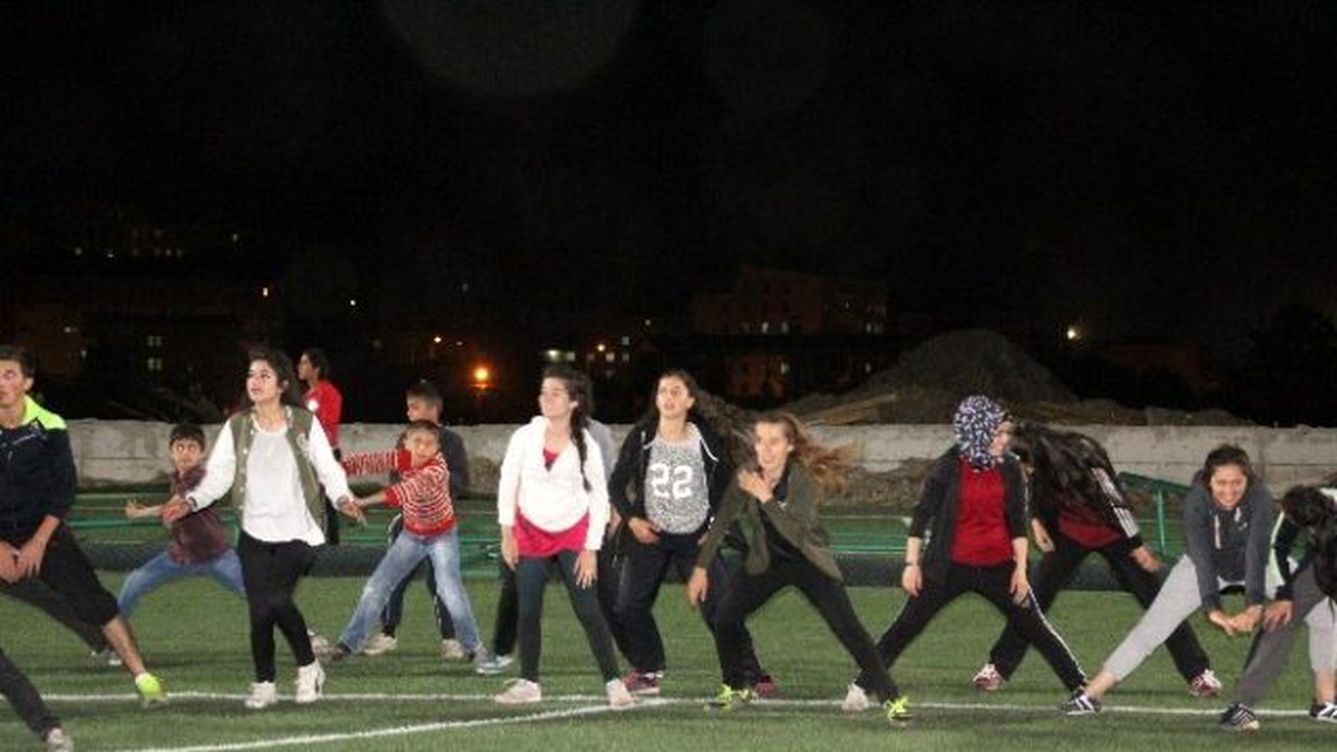 Hakkari\'de Halaylı Spor Etkinliği