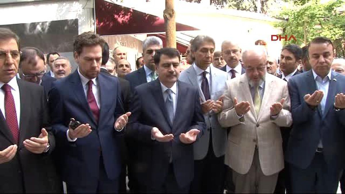 Hırka-İ Şerif Ziyarete Açıldı